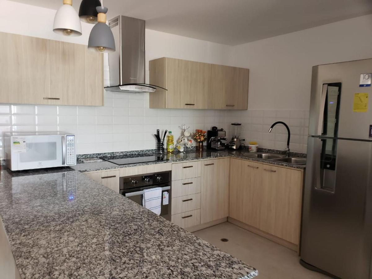 Hermoso Departamento, Centrico Y Tranquilo Кито Екстериор снимка